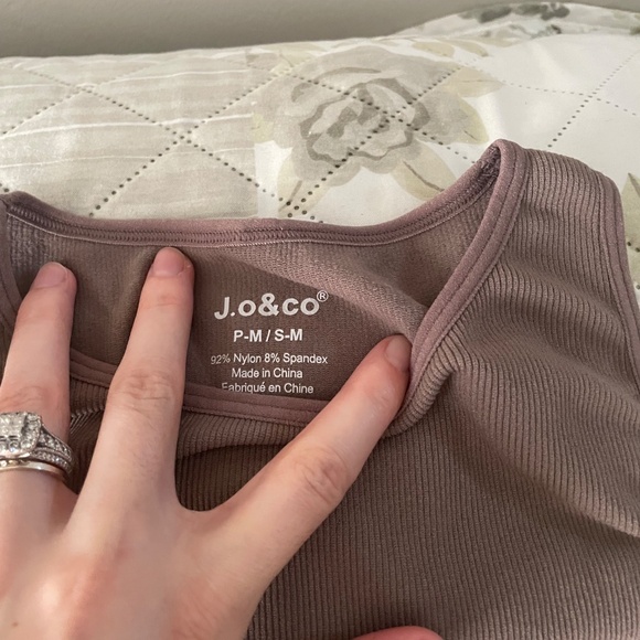 Cropped Tank - Picture 3 of 3